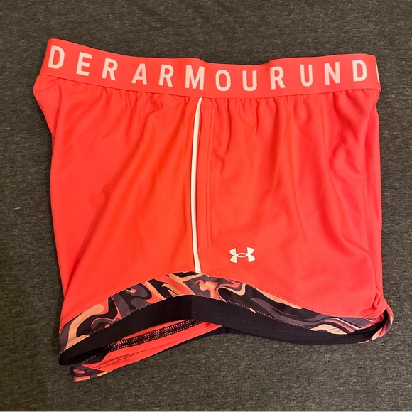 Under Armour Women's Play Up 3.0 Tri-Color Shorts Size M - Picture 8 of 13